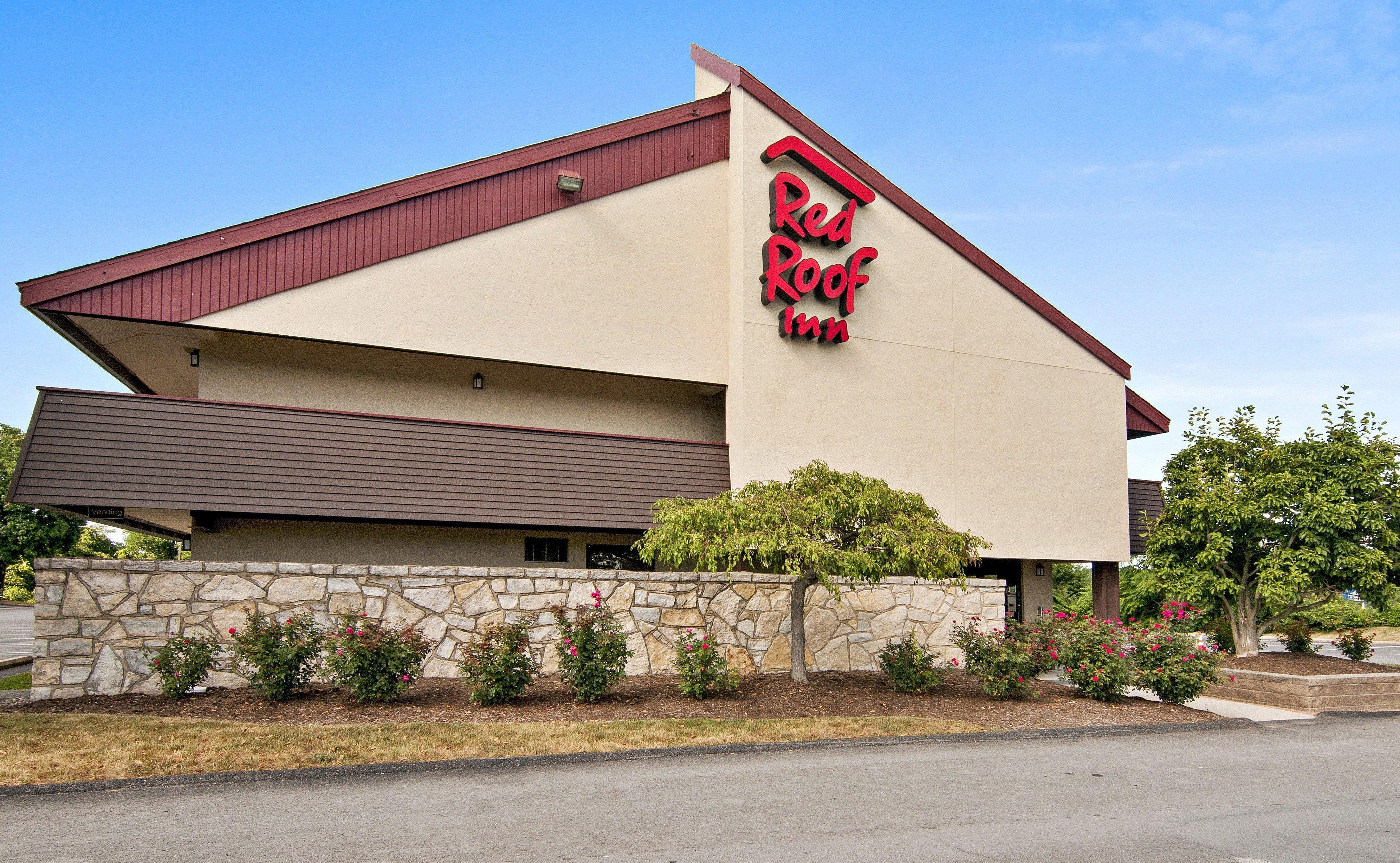 Red Roof Inn Fairmont Exteriör bild